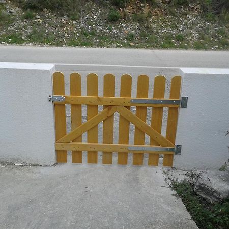 Apartment Tara Nečujam Esterno foto