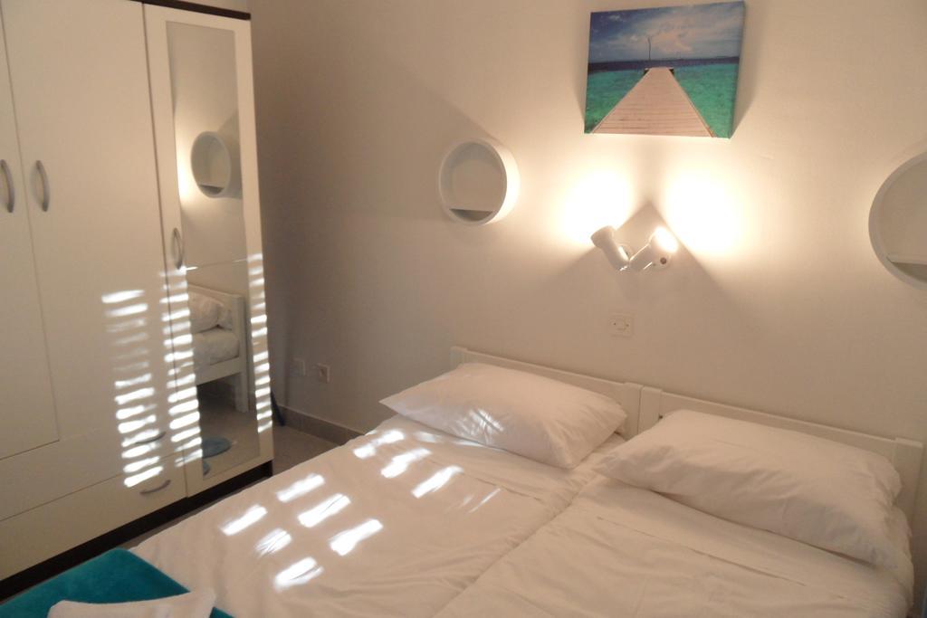Apartment Tara Nečujam Esterno foto