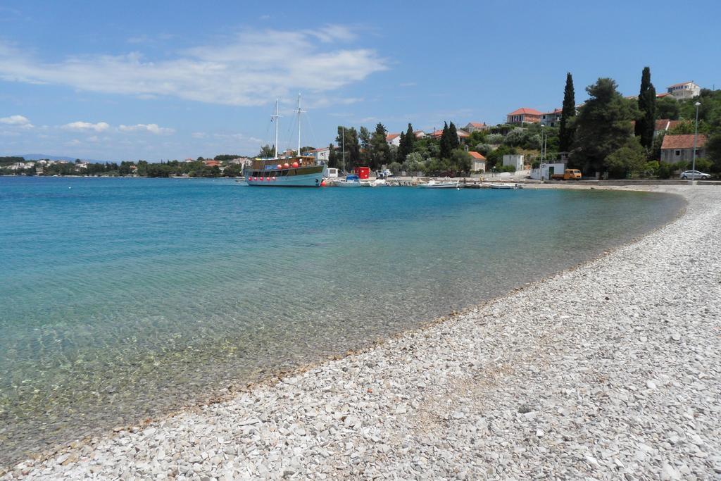 Apartment Tara Nečujam Esterno foto